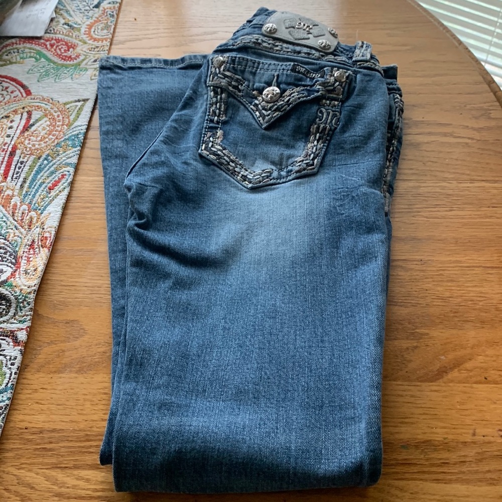 Miss Me Jeans Signature Boot Size 28 Inseam 31